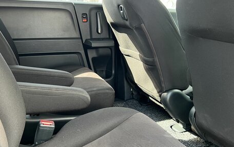 Honda Freed I, 2010 год, 930 000 рублей, 28 фотография