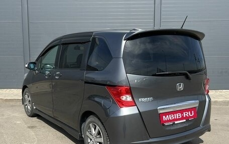 Honda Freed I, 2010 год, 930 000 рублей, 17 фотография