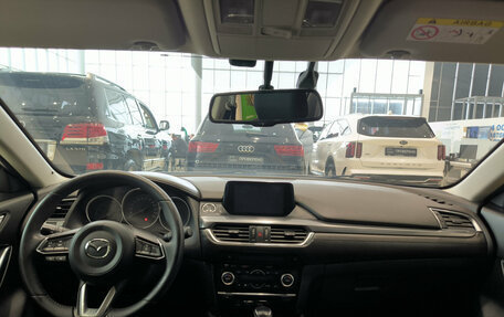 Mazda 6, 2018 год, 2 080 000 рублей, 14 фотография