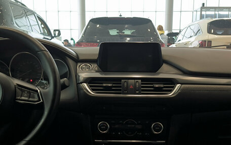 Mazda 6, 2018 год, 2 080 000 рублей, 15 фотография