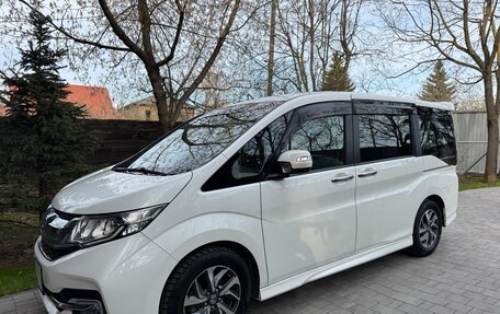 Honda Stepwgn IV, 2016 год, 1 599 000 рублей, 1 фотография