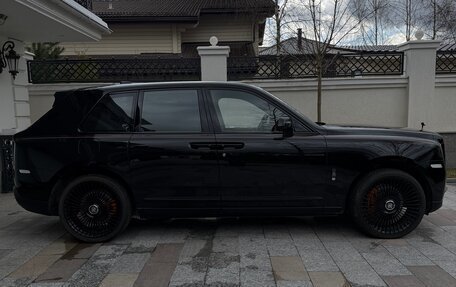 Rolls-Royce Cullinan, 2023 год, 53 000 000 рублей, 1 фотография