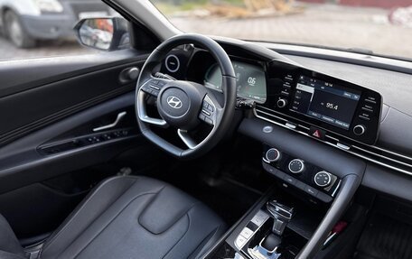 Hyundai Elantra, 2025 год, 2 190 000 рублей, 16 фотография