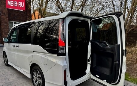 Honda Stepwgn IV, 2016 год, 1 599 000 рублей, 6 фотография