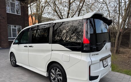Honda Stepwgn IV, 2016 год, 1 599 000 рублей, 9 фотография