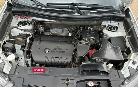 Mitsubishi Outlander III рестайлинг 3, 2018 год, 2 255 000 рублей, 8 фотография