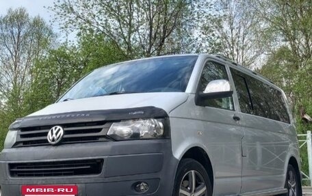 Volkswagen Transporter T5 рестайлинг, 2010 год, 1 519 000 рублей, 2 фотография