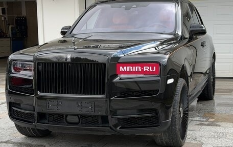 Rolls-Royce Cullinan, 2023 год, 53 000 000 рублей, 3 фотография