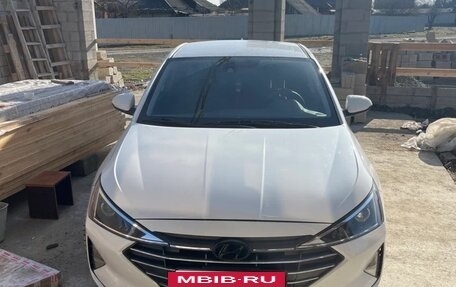 Hyundai Elantra VI рестайлинг, 2020 год, 1 700 000 рублей, 3 фотография