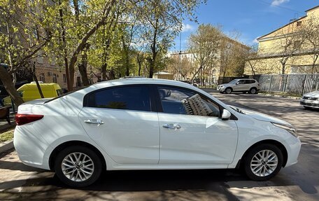 KIA Rio IV, 2019 год, 1 730 000 рублей, 3 фотография