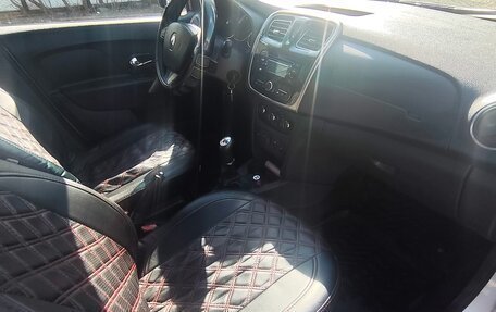 Renault Logan II, 2016 год, 430 000 рублей, 7 фотография