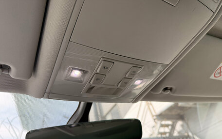 Volkswagen Tiguan II, 2018 год, 2 015 000 рублей, 16 фотография