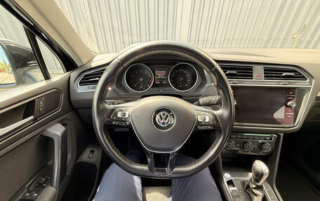 Volkswagen Tiguan II, 2018 год, 2 015 000 рублей, 18 фотография