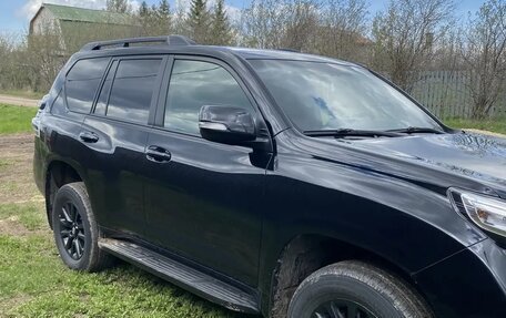 Toyota Land Cruiser Prado 150 рестайлинг 2, 2015 год, 3 380 000 рублей, 4 фотография