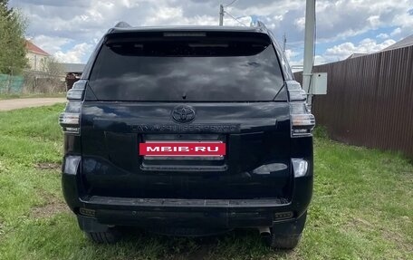 Toyota Land Cruiser Prado 150 рестайлинг 2, 2015 год, 3 380 000 рублей, 6 фотография