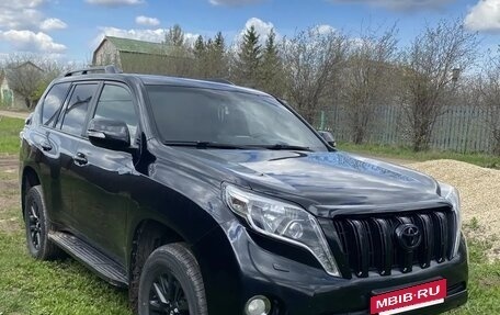 Toyota Land Cruiser Prado 150 рестайлинг 2, 2015 год, 3 380 000 рублей, 7 фотография