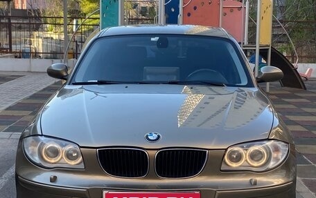 BMW 1 серия, 2005 год, 800 000 рублей, 8 фотография