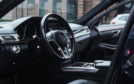 Mercedes-Benz E-Класс, 2014 год, 2 200 000 рублей, 16 фотография