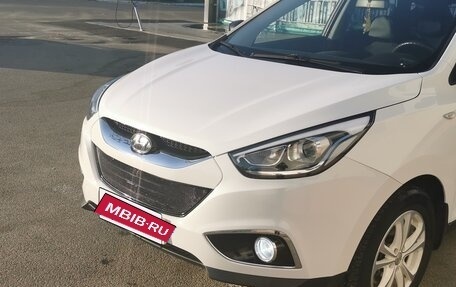 Hyundai ix35 I рестайлинг, 2015 год, 1 580 000 рублей, 2 фотография