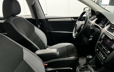 Skoda Rapid I, 2019 год, 1 600 000 рублей, 12 фотография