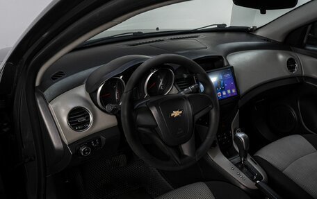 Chevrolet Cruze II, 2011 год, 699 000 рублей, 10 фотография