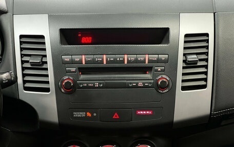 Mitsubishi Outlander III рестайлинг 3, 2011 год, 1 090 000 рублей, 12 фотография