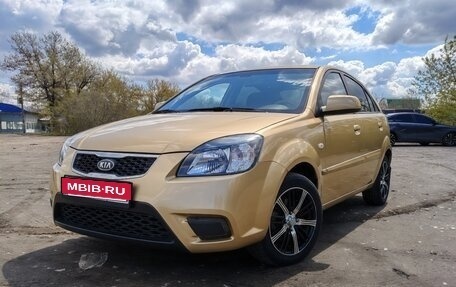 KIA Rio II, 2011 год, 450 000 рублей, 1 фотография
