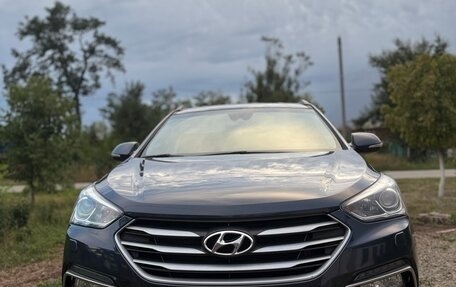 Hyundai Santa Fe III рестайлинг, 2016 год, 2 250 000 рублей, 1 фотография