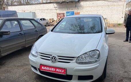 Volkswagen Golf V, 2008 год, 630 000 рублей, 1 фотография