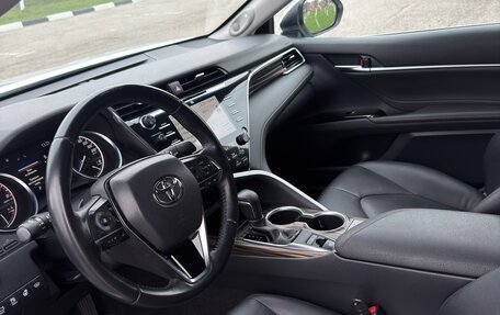 Toyota Camry, 2020 год, 3 300 000 рублей, 15 фотография