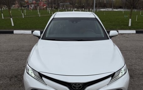 Toyota Camry, 2020 год, 3 300 000 рублей, 4 фотография