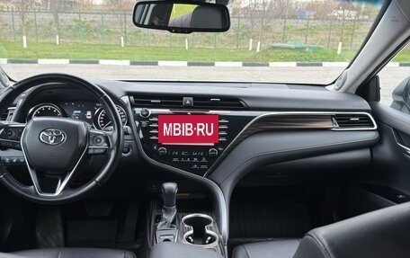 Toyota Camry, 2020 год, 3 300 000 рублей, 13 фотография