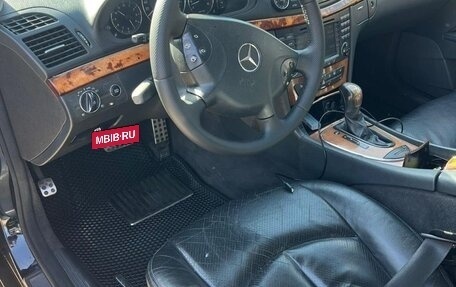 Mercedes-Benz E-Класс, 2005 год, 900 000 рублей, 2 фотография