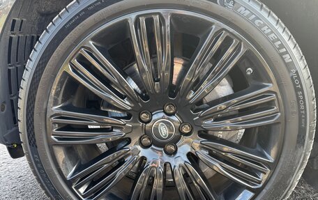 Land Rover Range Rover IV рестайлинг, 2019 год, 8 000 000 рублей, 25 фотография