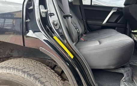 Toyota Land Cruiser Prado 150 рестайлинг 2, 2014 год, 4 400 000 рублей, 10 фотография