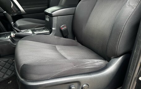 Toyota Land Cruiser Prado 150 рестайлинг 2, 2014 год, 4 400 000 рублей, 12 фотография