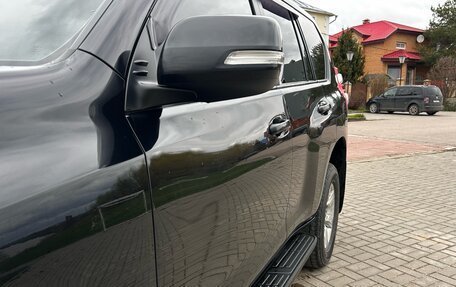 Toyota Land Cruiser Prado 150 рестайлинг 2, 2014 год, 4 400 000 рублей, 17 фотография