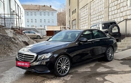 Mercedes-Benz E-Класс, 2019 год, 2 150 000 рублей, 3 фотография