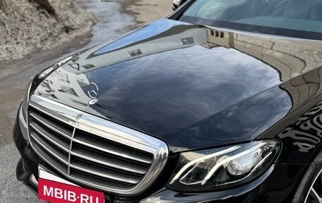 Mercedes-Benz E-Класс, 2019 год, 2 150 000 рублей, 2 фотография