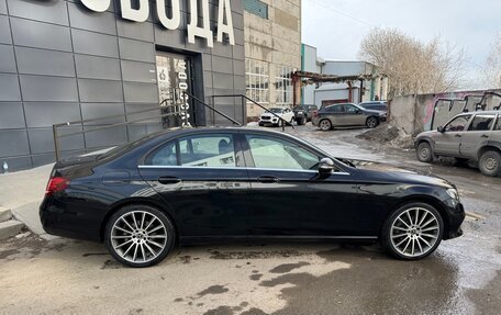 Mercedes-Benz E-Класс, 2019 год, 2 150 000 рублей, 8 фотография