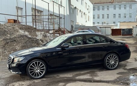 Mercedes-Benz E-Класс, 2019 год, 2 150 000 рублей, 17 фотография