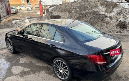 Mercedes-Benz E-Класс, 2019 год, 2 150 000 рублей, 16 фотография