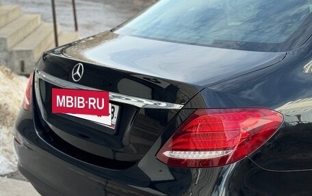 Mercedes-Benz E-Класс, 2019 год, 2 150 000 рублей, 11 фотография