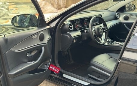 Mercedes-Benz E-Класс, 2019 год, 2 150 000 рублей, 18 фотография