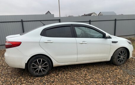 KIA Rio III рестайлинг, 2011 год, 900 000 рублей, 3 фотография