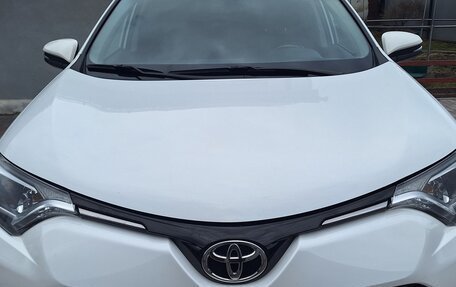 Toyota RAV4, 2018 год, 2 650 000 рублей, 10 фотография