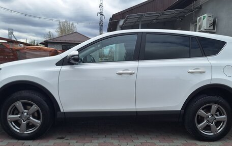 Toyota RAV4, 2018 год, 2 650 000 рублей, 2 фотография