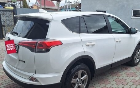 Toyota RAV4, 2018 год, 2 650 000 рублей, 5 фотография