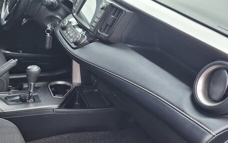 Toyota RAV4, 2018 год, 2 650 000 рублей, 23 фотография