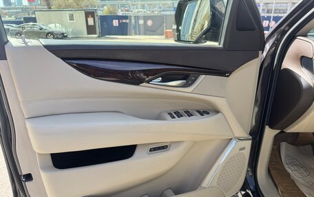 Cadillac Escalade IV, 2015 год, 3 100 000 рублей, 13 фотография